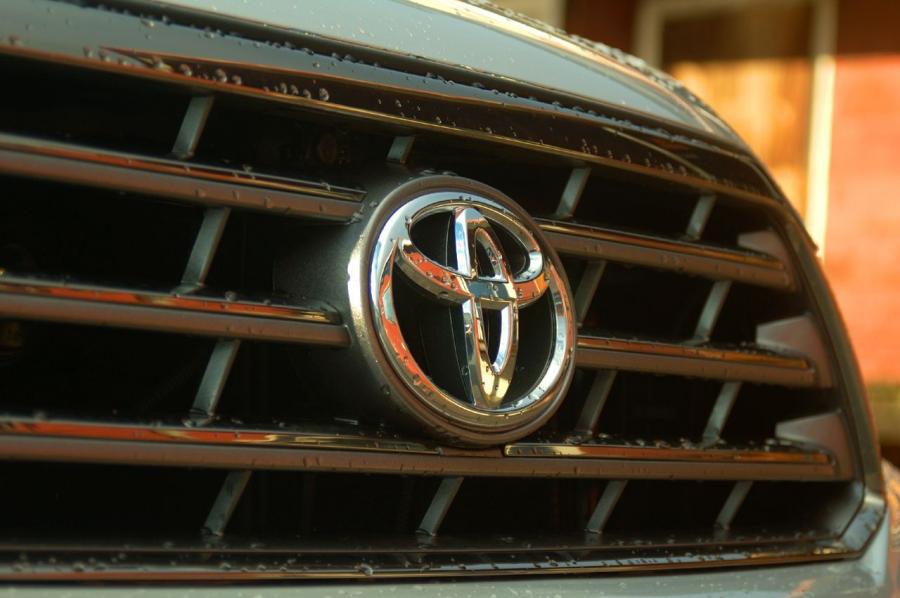  Toyota Highlander Sport 2008 года  (фото 3 из 57)
